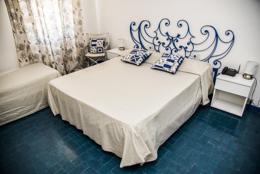 Hotel Ristorante Meson Feliz แตร์ราชินา ภายนอก รูปภาพ